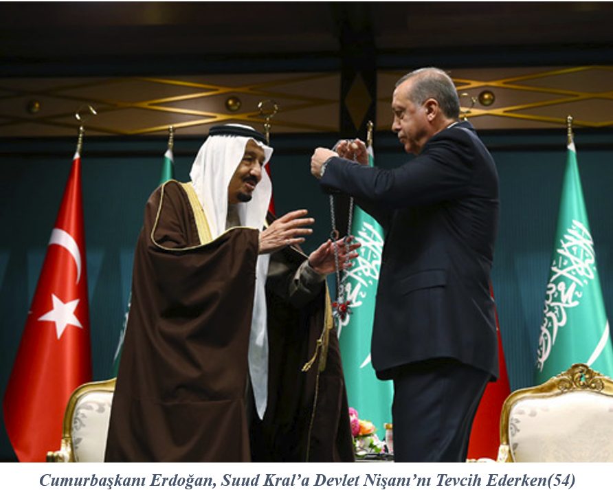 Erdoğan, Selman Bin Abdulaziz'e Devlet Nişanı Verirken